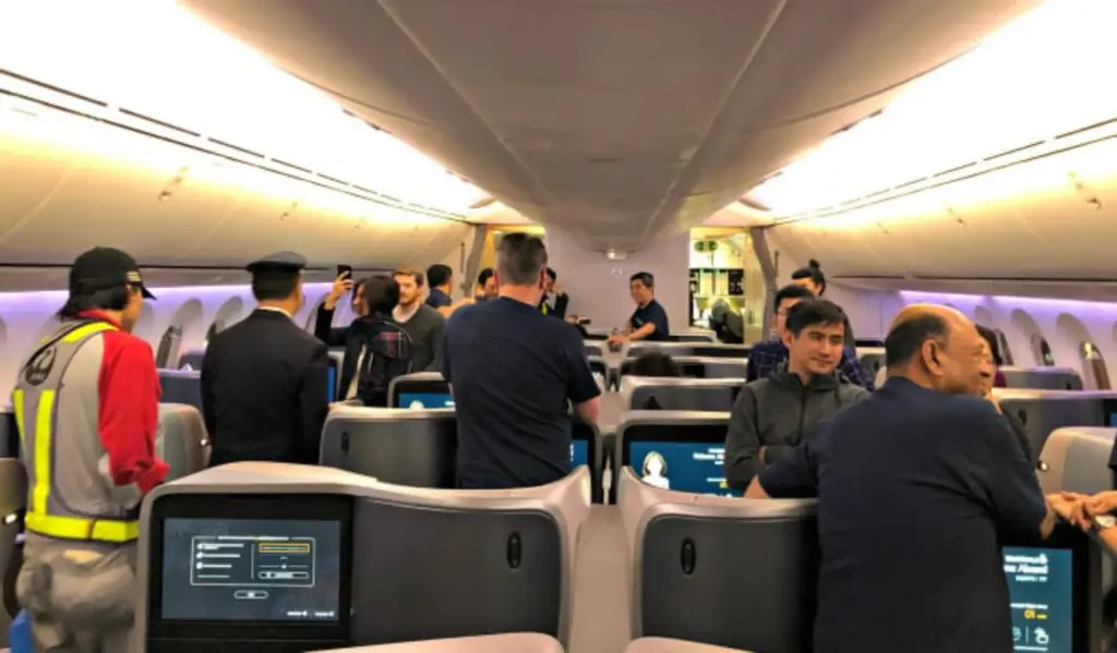 Stay-active-and-stretch-for-flights